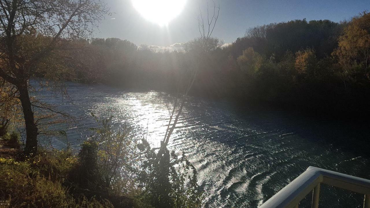 Gite Face A La Riviere -Proche Du Pont Du Gard- Montfrin Exteriér fotografie